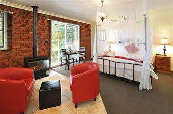 Holly Lodge Kalorama